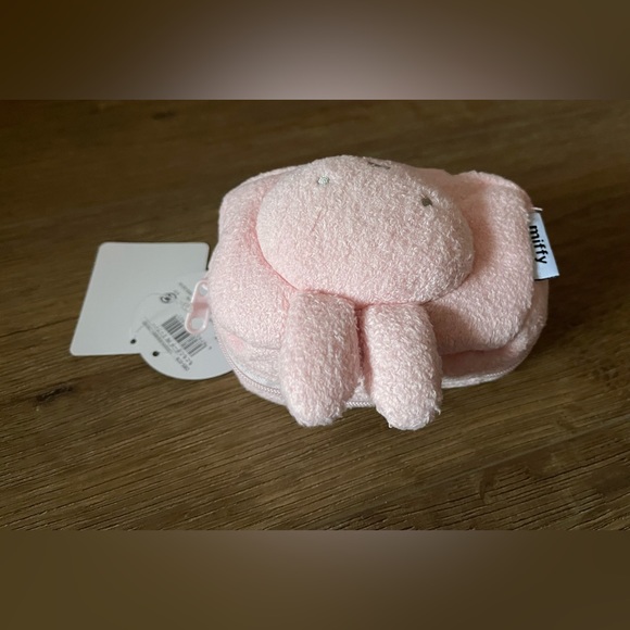 Only 2 LEFT! MIFFY-Imported (NWT) Small Soft Zipped PINK Character Pouch - Picture 4 of 10